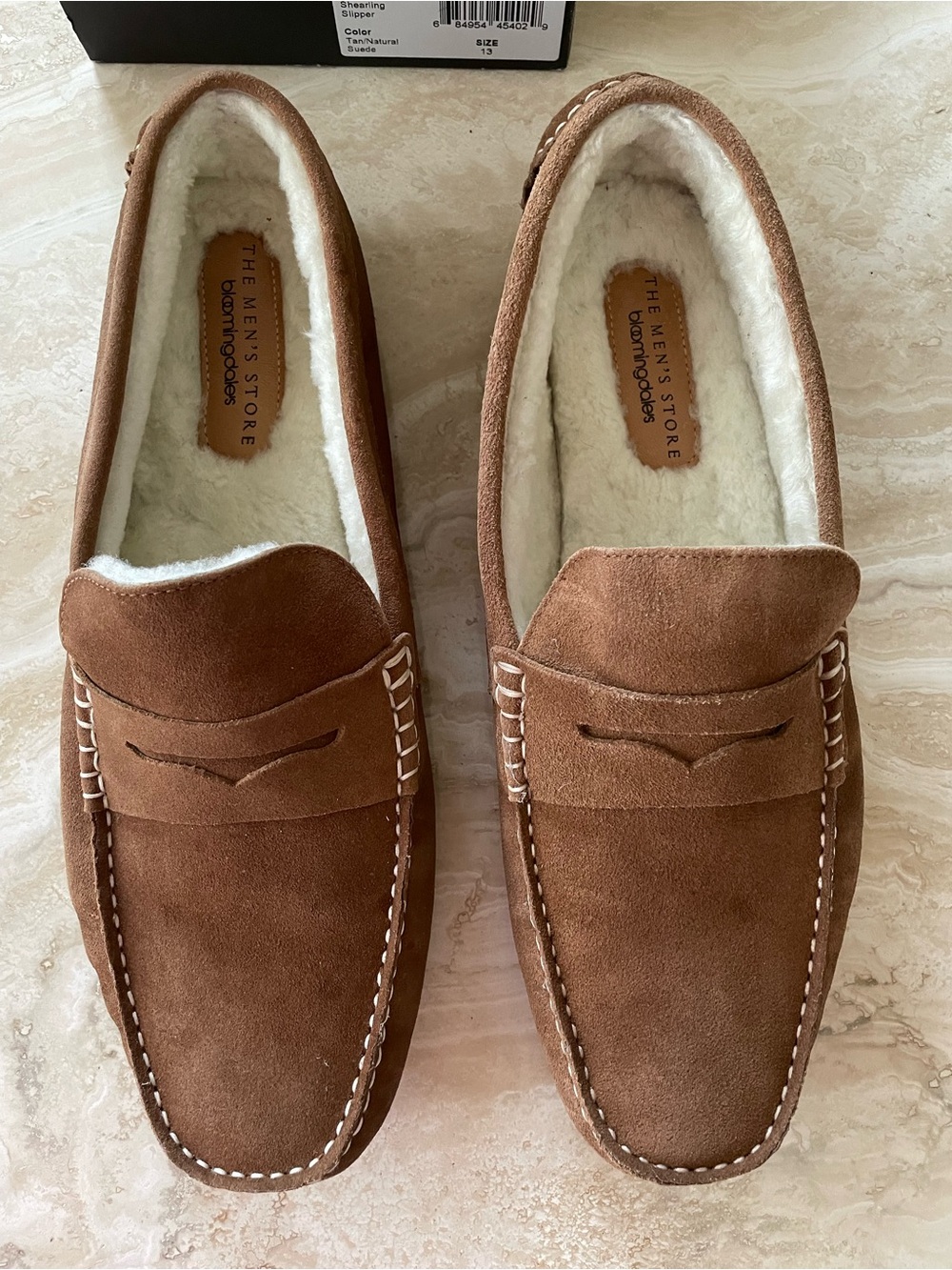 NIB Bloomingdale's Men’s Tan Suede Shearling-Lined Penny Loafer Slippers Size 13